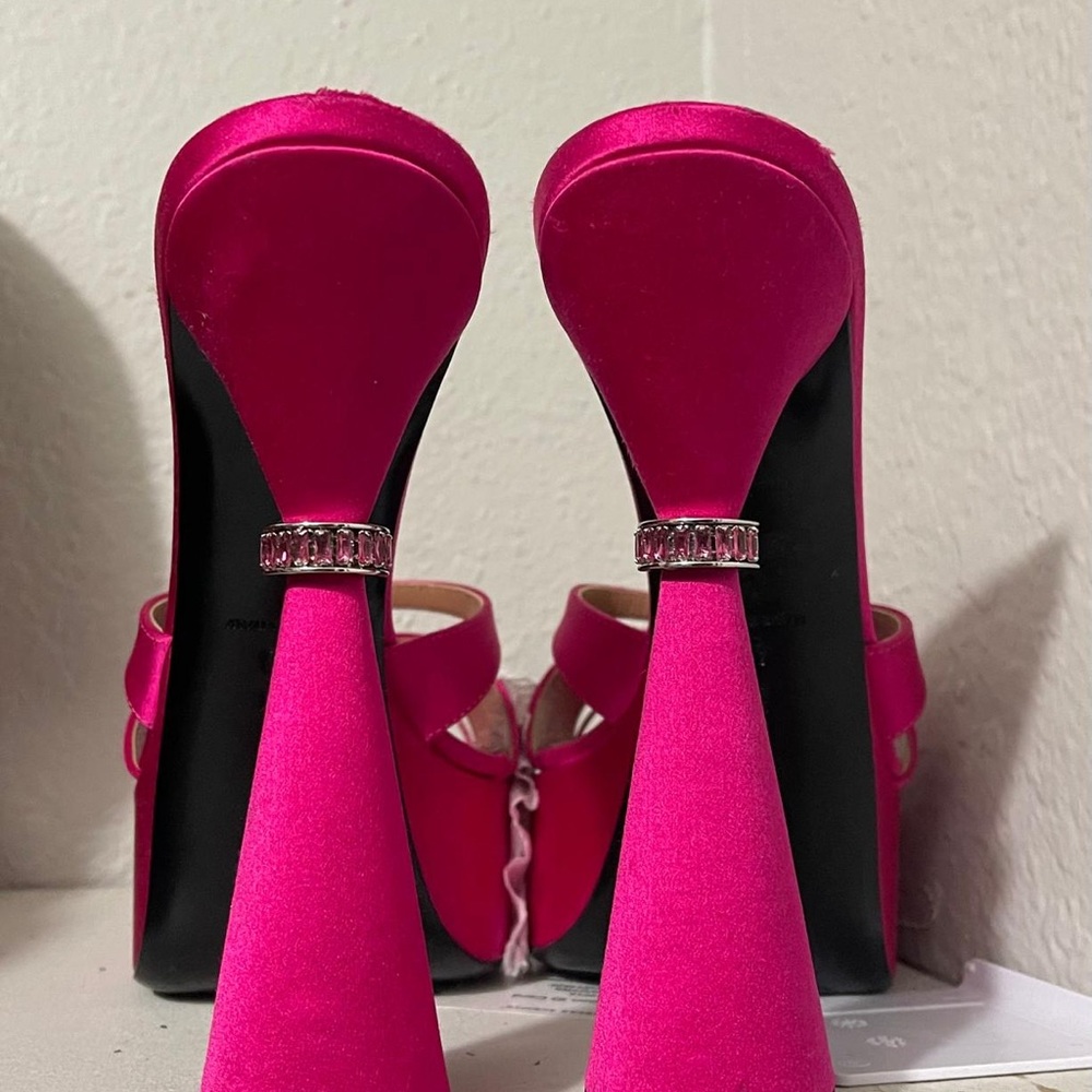 Elegant Fuchsia Heels by - Picture 3 of 5